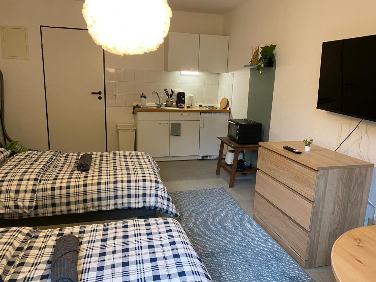 Sweet Home Apartment Hannover West Buitenkant foto