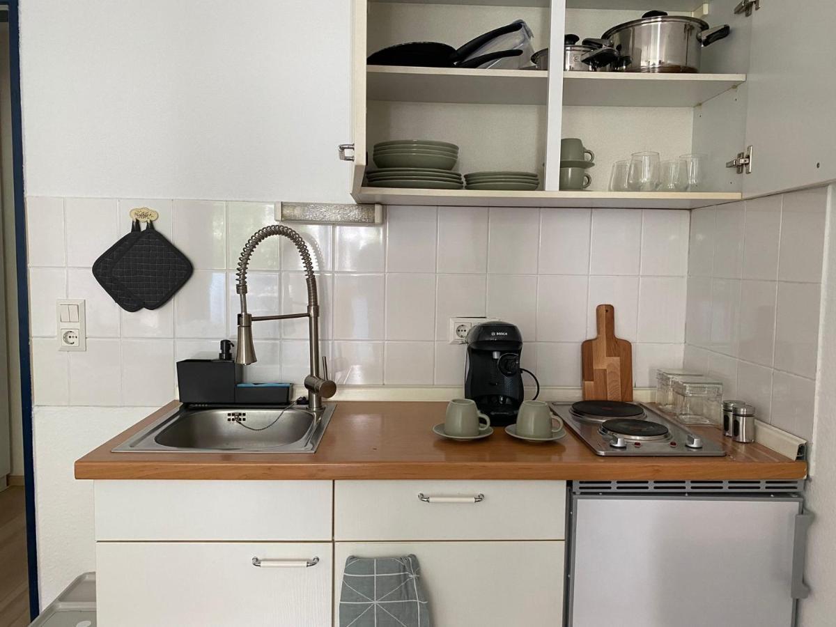Sweet Home Apartment Hannover West Buitenkant foto
