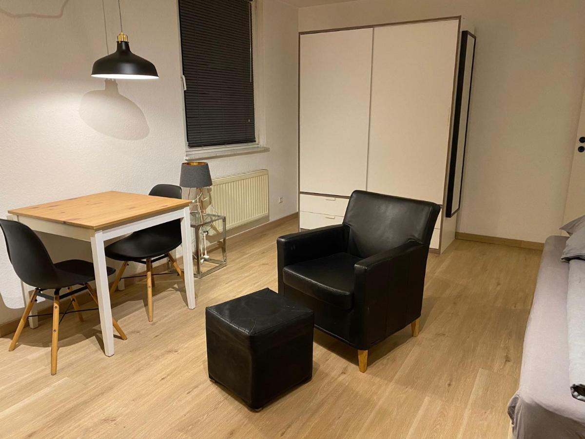 Sweet Home Apartment Hannover West Buitenkant foto