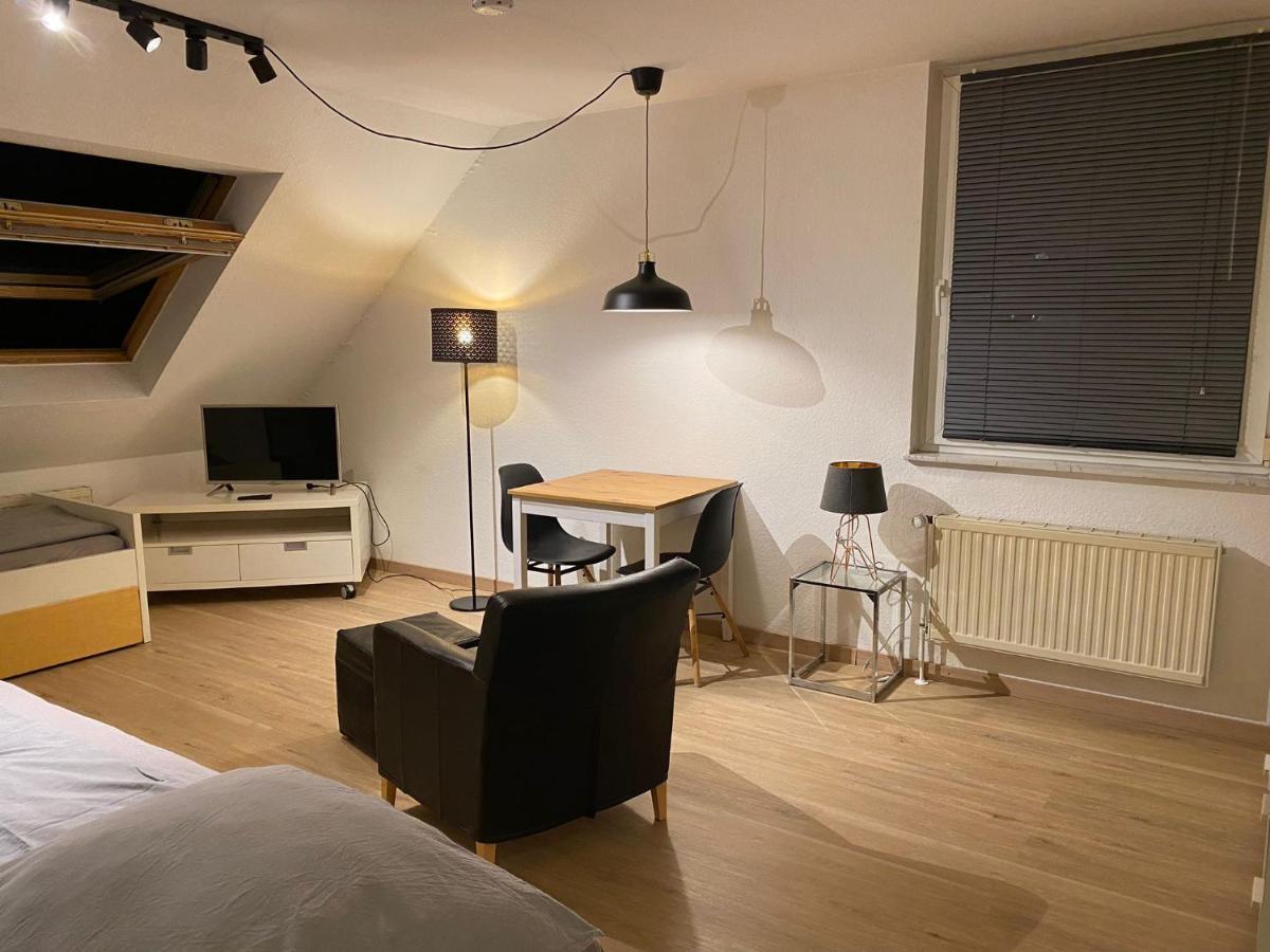 Sweet Home Apartment Hannover West Buitenkant foto