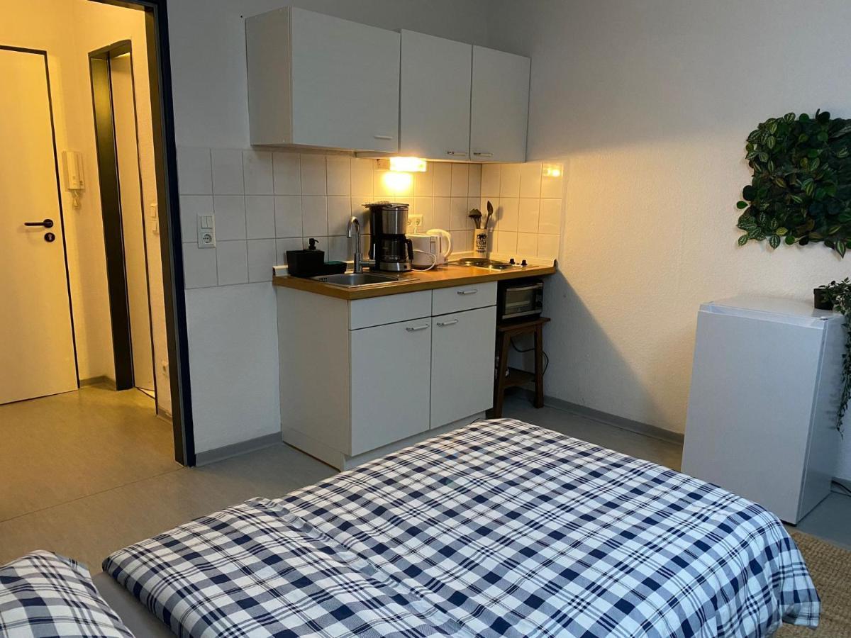 Sweet Home Apartment Hannover West Buitenkant foto