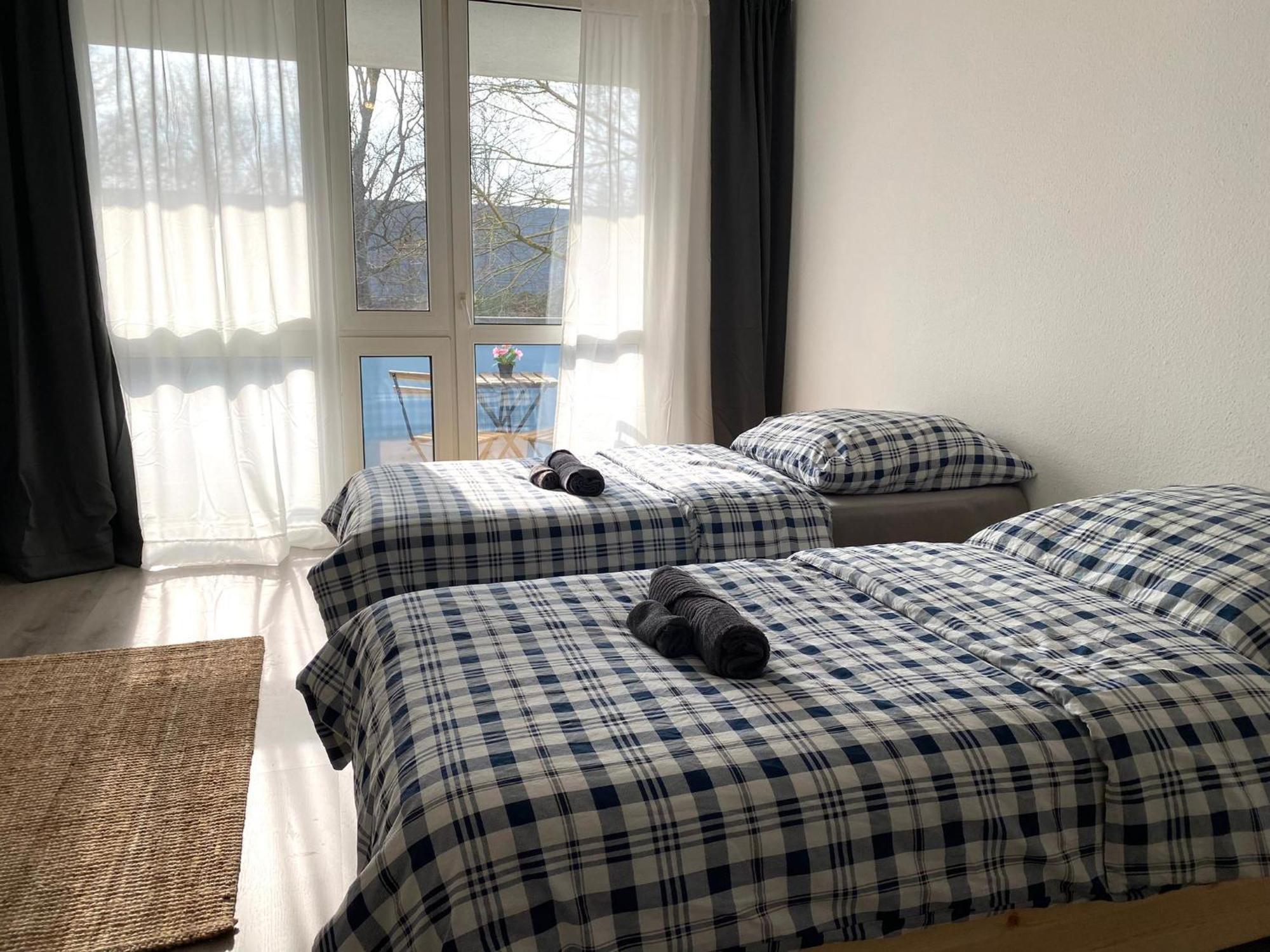 Sweet Home Apartment Hannover West Buitenkant foto