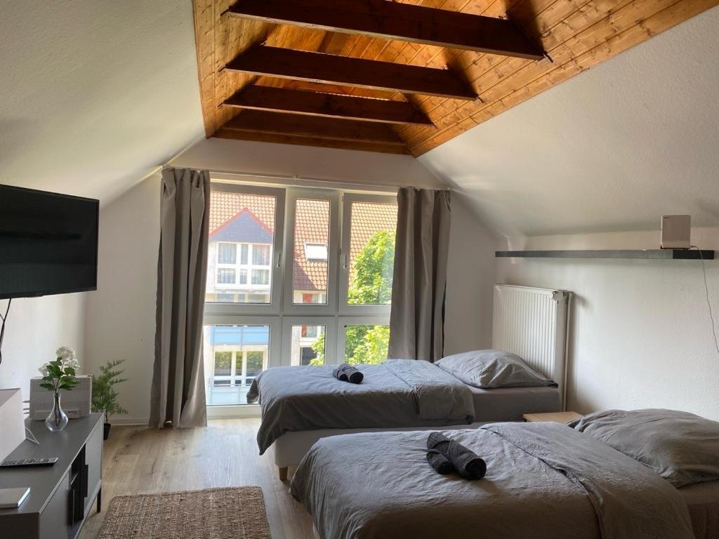 Sweet Home Apartment Hannover West Buitenkant foto