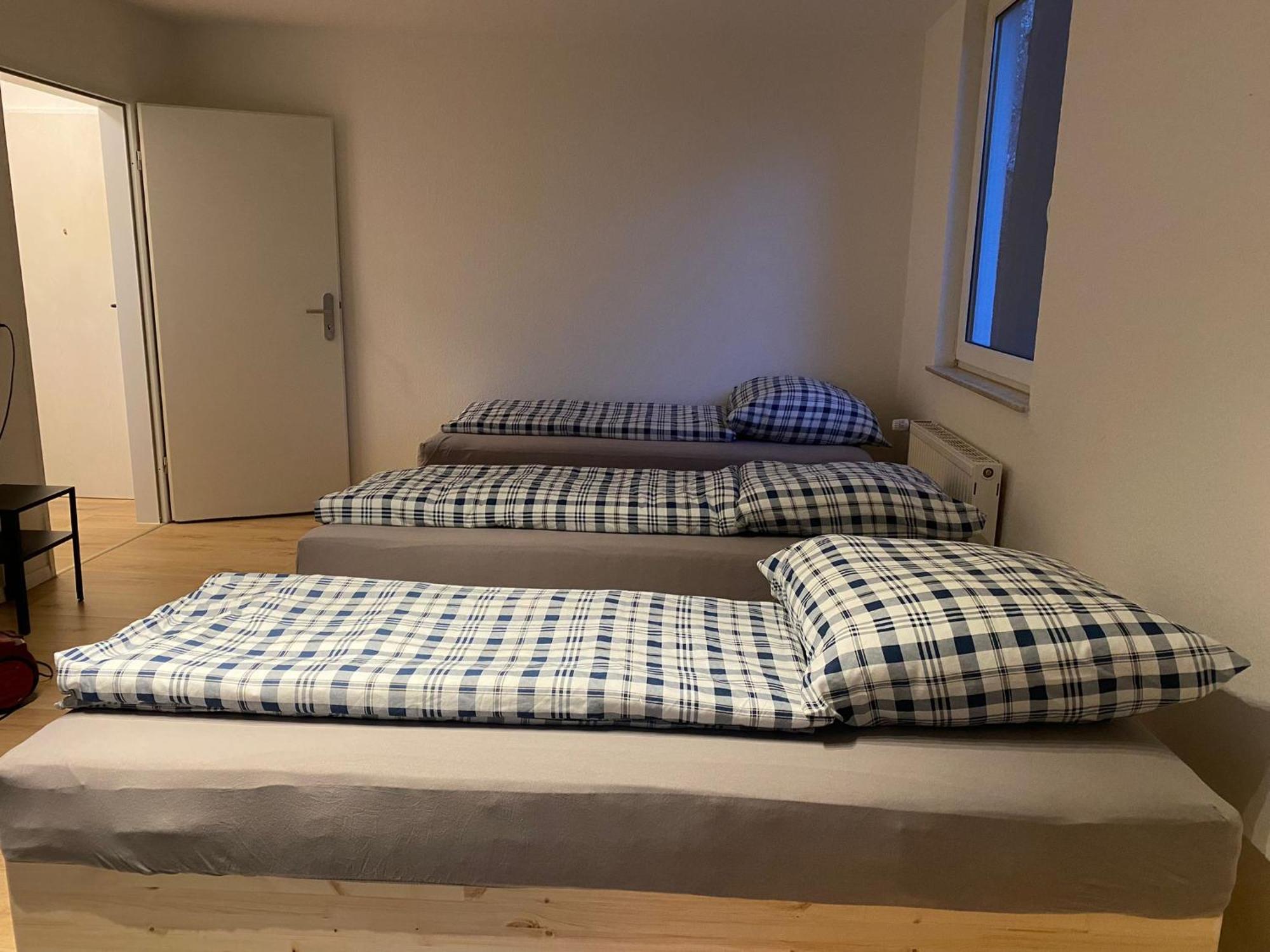 Sweet Home Apartment Hannover West Buitenkant foto