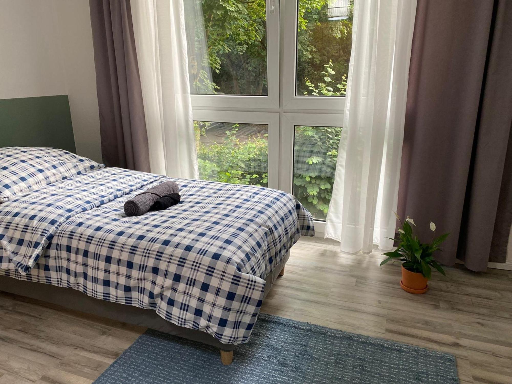 Sweet Home Apartment Hannover West Buitenkant foto